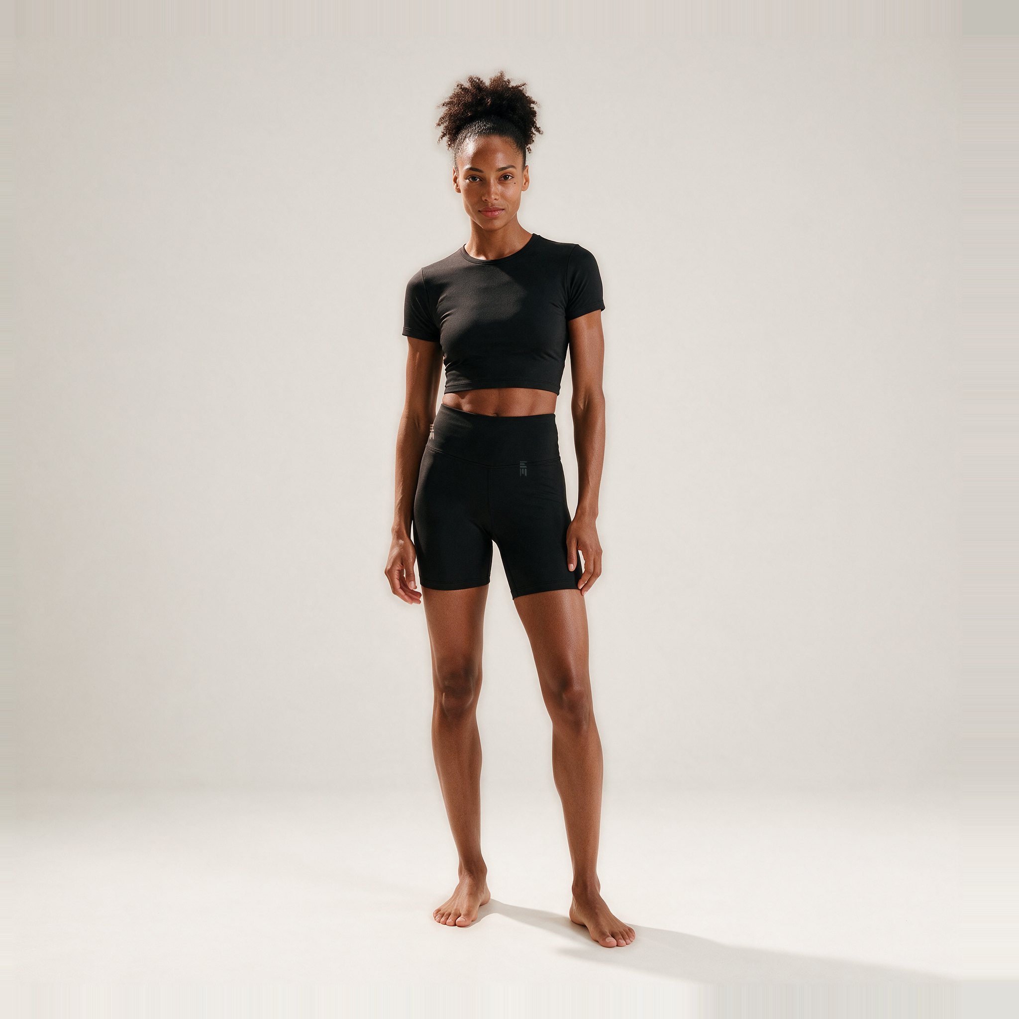 Mira Form-Shorts